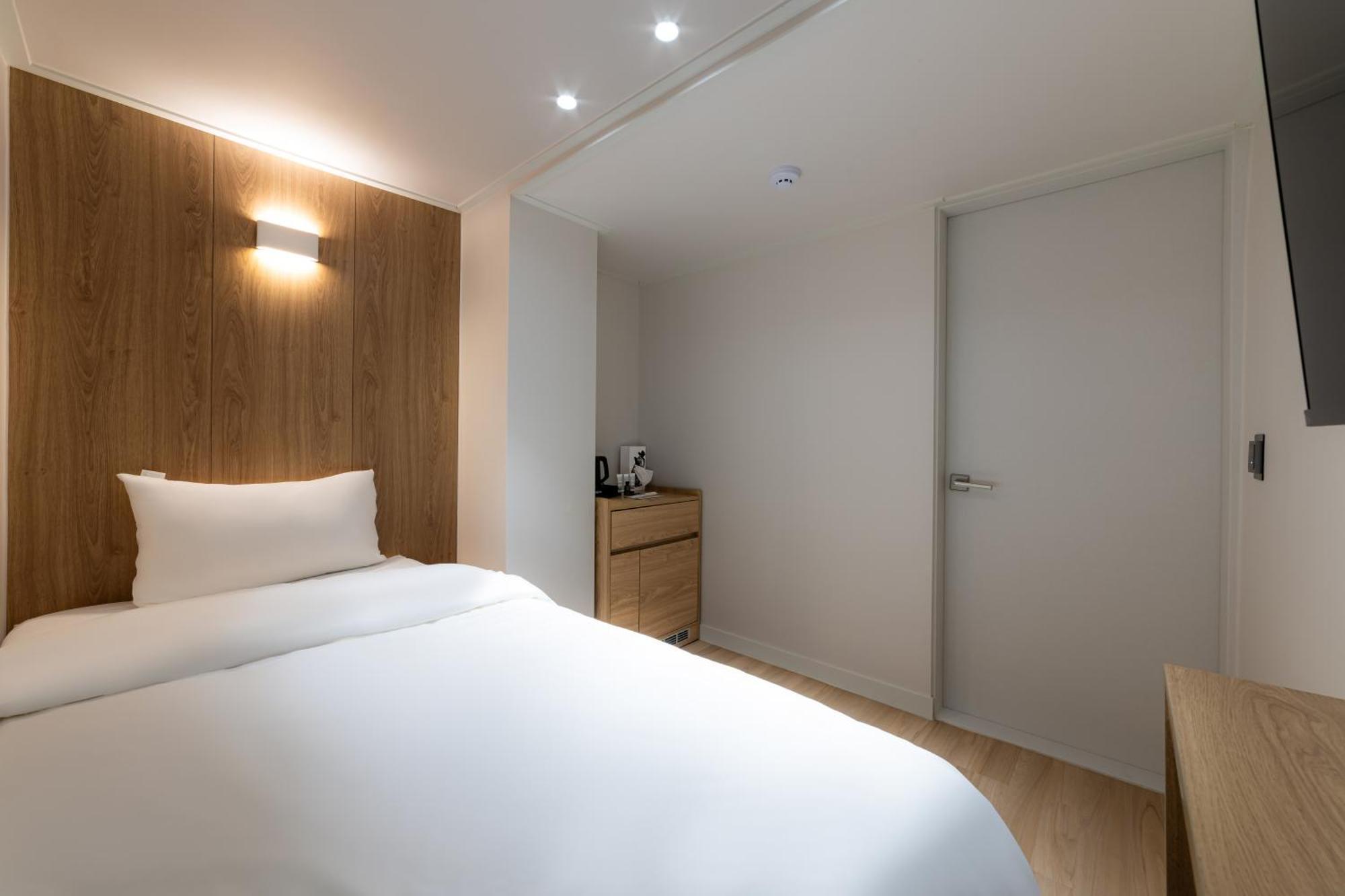 Bread Hill Jongno Hotel 2*